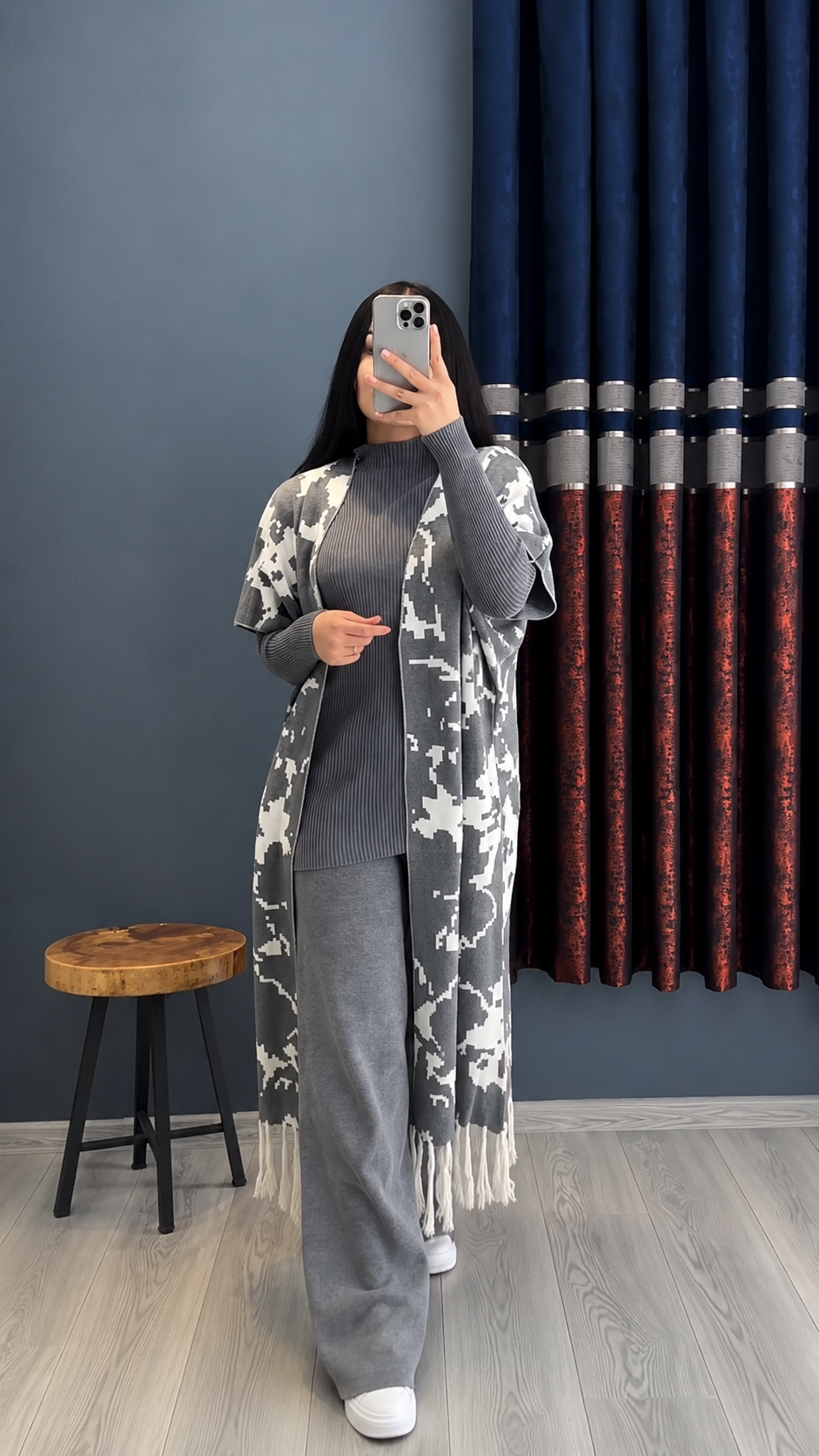 Women's Winter Abstract Knit Cape - Image 2
